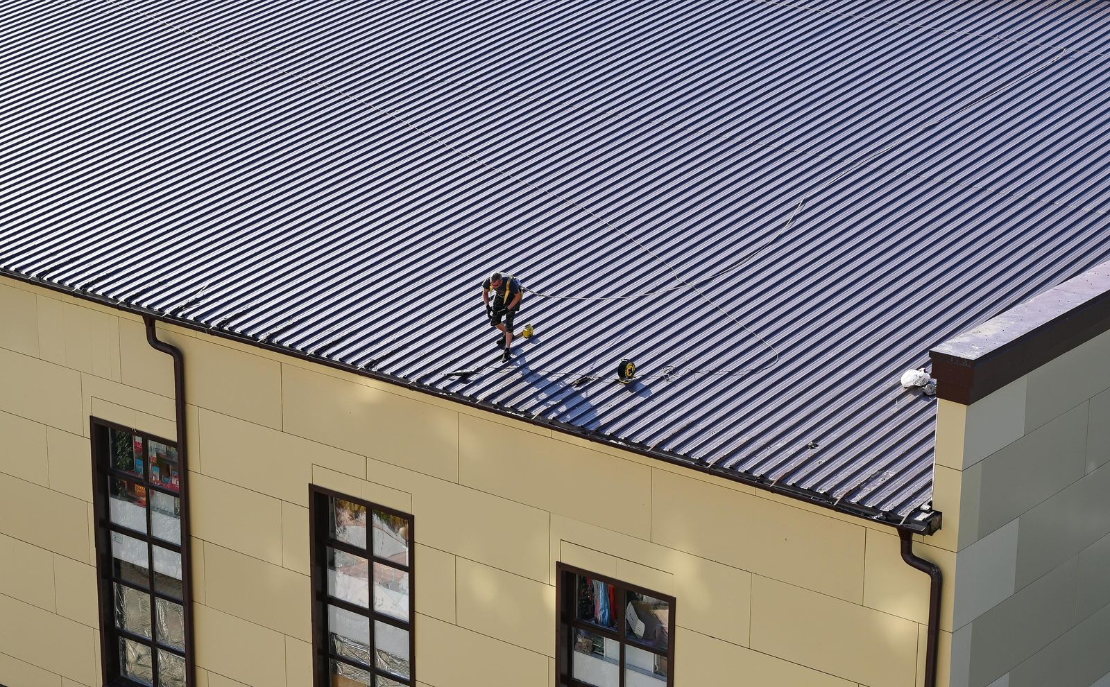 Easton Roofing completed project in the Kansas City metro